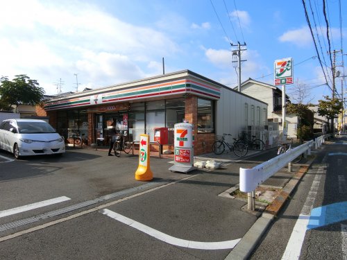 コンビニ　セブンイレブン　高石高師浜店（コンビニ）まで486m