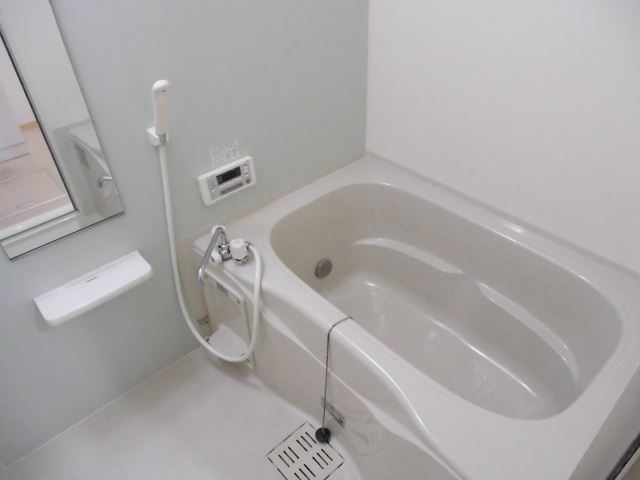 バス・シャワールーム　バスルーム