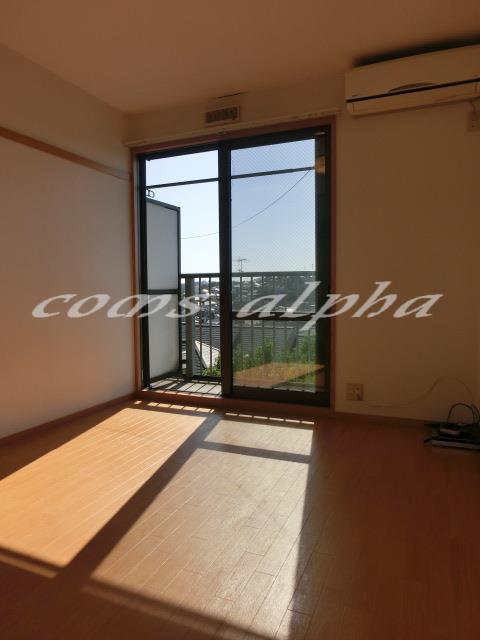 居室・リビング　フィオーレ南太田　洋室