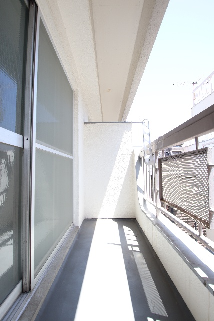 バルコニー　※別号室の参考写真のため、現状優先です。