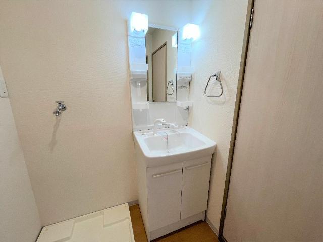 洗面設備　洗髪洗面化粧台