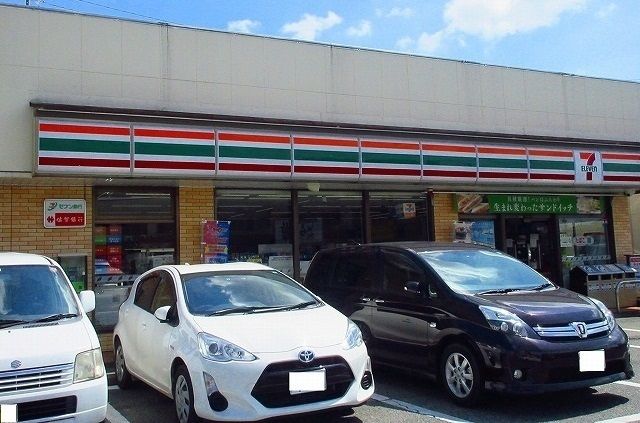 コンビニ　セブンイレブン諸富店（コンビニ）まで1900m
