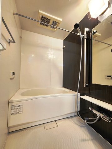 バス・シャワールーム　同間取り別部屋の参考写真