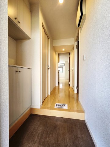 玄関　同間取り別部屋の参考写真