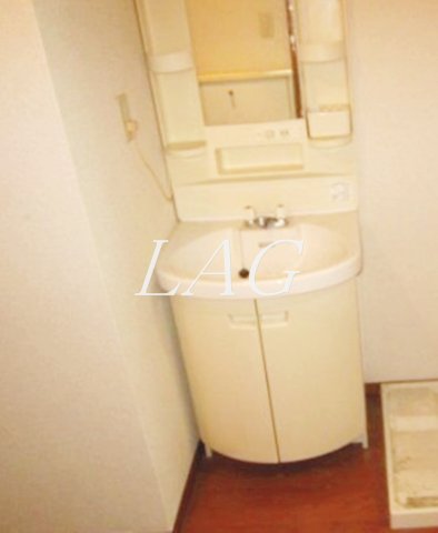 洗面設備　独立洗面台です。