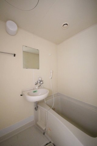 バス・シャワールーム　日々の暮らしに欠かせないお風呂です