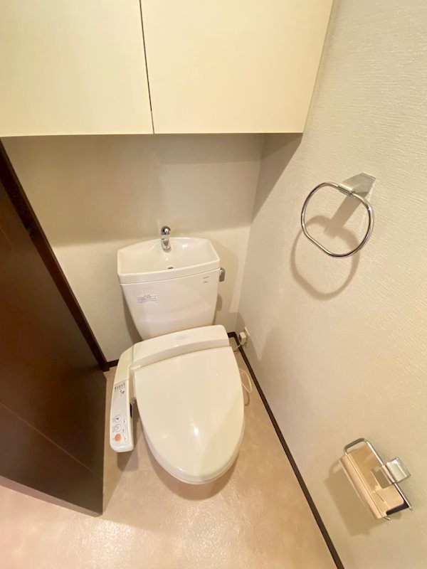 トイレ　※603号室を撮影した写真です。