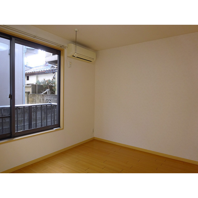 居室・リビング　陽当たりの良いお部屋