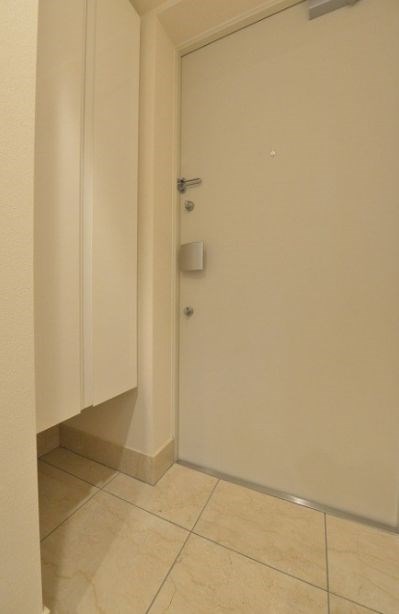 玄関　建物設備インターネット無料有り★家具家電付きマンション