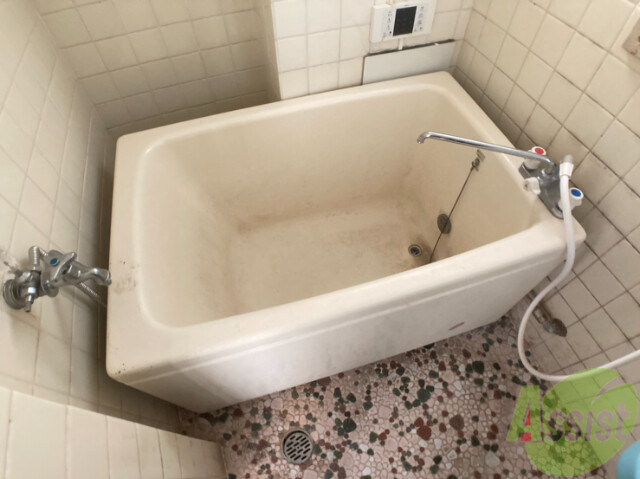 バス・シャワールーム　追い焚き機能が付いているのでいつでも温かいお風呂に入れますよ