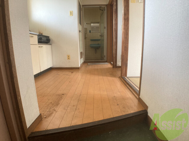 玄関　玄関から撮影しました。広々としていますね。