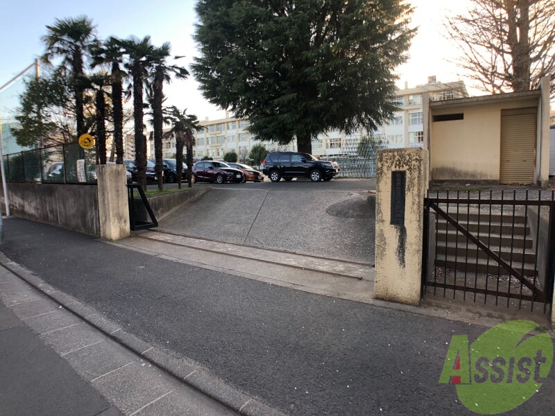 小学校　仙台市立連坊小路小学校（小学校）まで412m