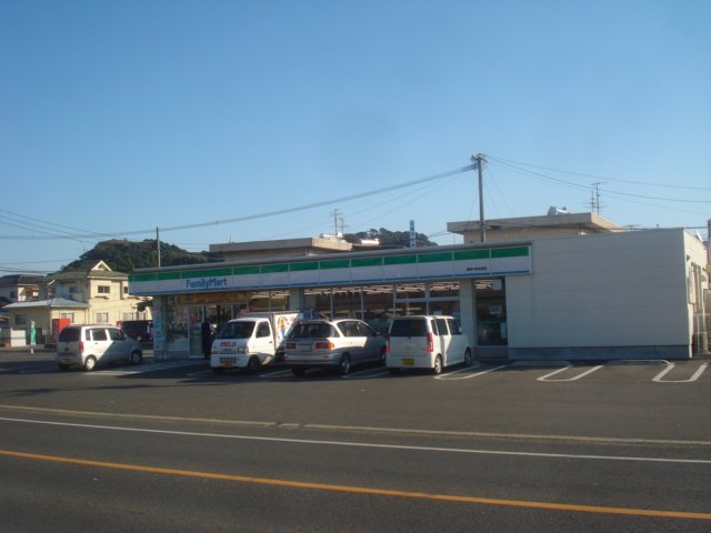 その他　ファミリーマート水巻町吉田（その他）まで400m