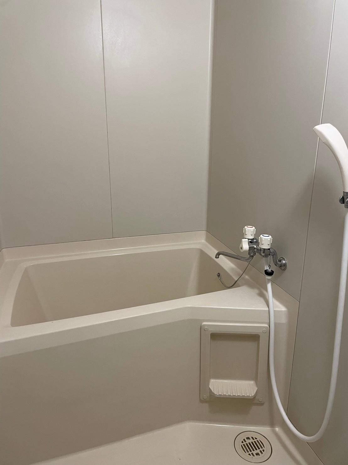 バス・シャワールーム　タイマー付の換気扇がついて便利