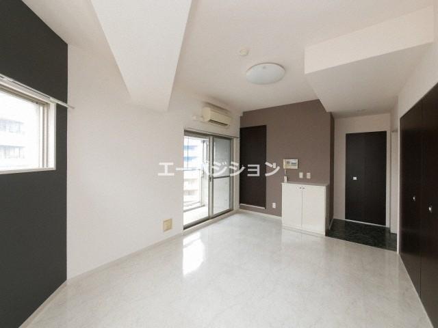 居室・リビング　トゥリオーニEBISU