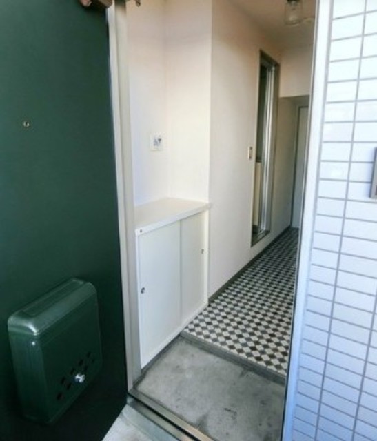 玄関　他部屋参考。