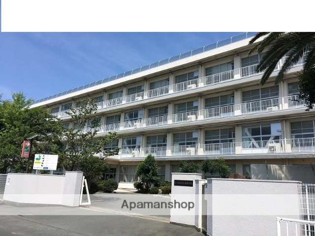 中学校　田子浦中学校（中学校）まで942m