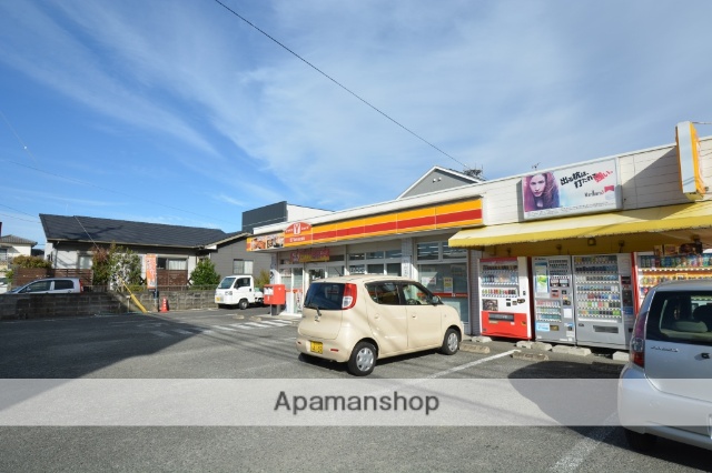 コンビニ　デイリーヤマザキＹショップ小戸店（コンビニ）まで700m