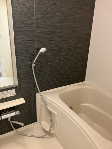 バス・シャワールーム　清潔感もあり広々としていてくつろげそうなバスルーム♪※別部屋