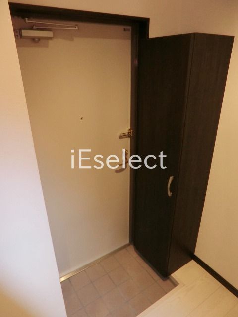 玄関　シューズボックス付きの玄関です