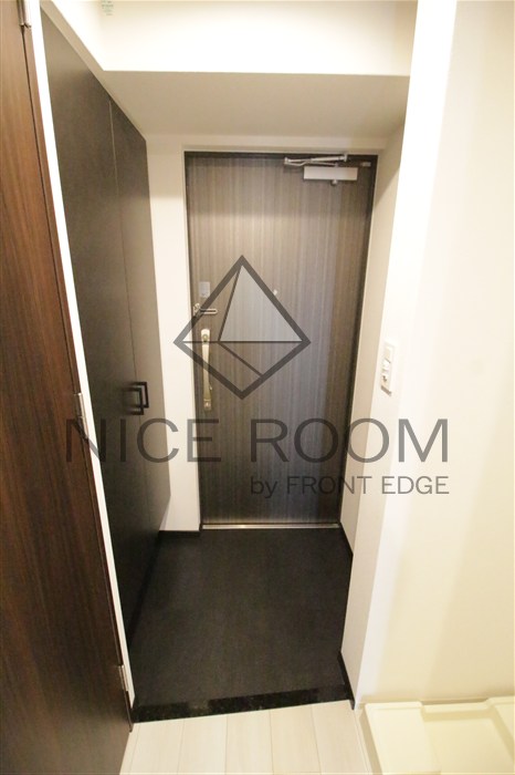 玄関　スワンズシティ大阪クレアスト　玄関