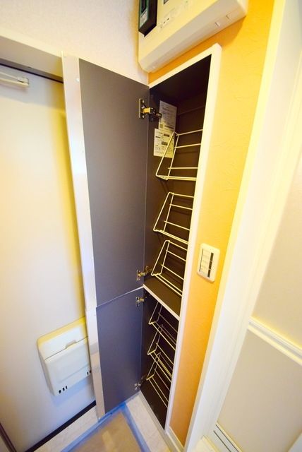 収納　同物件別部屋写真