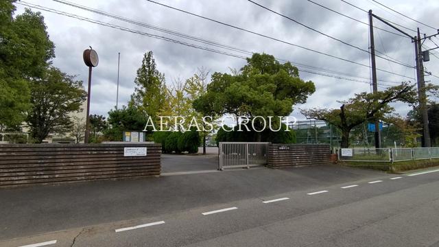 中学校　富士見市立本郷中学校（中学校）まで800m