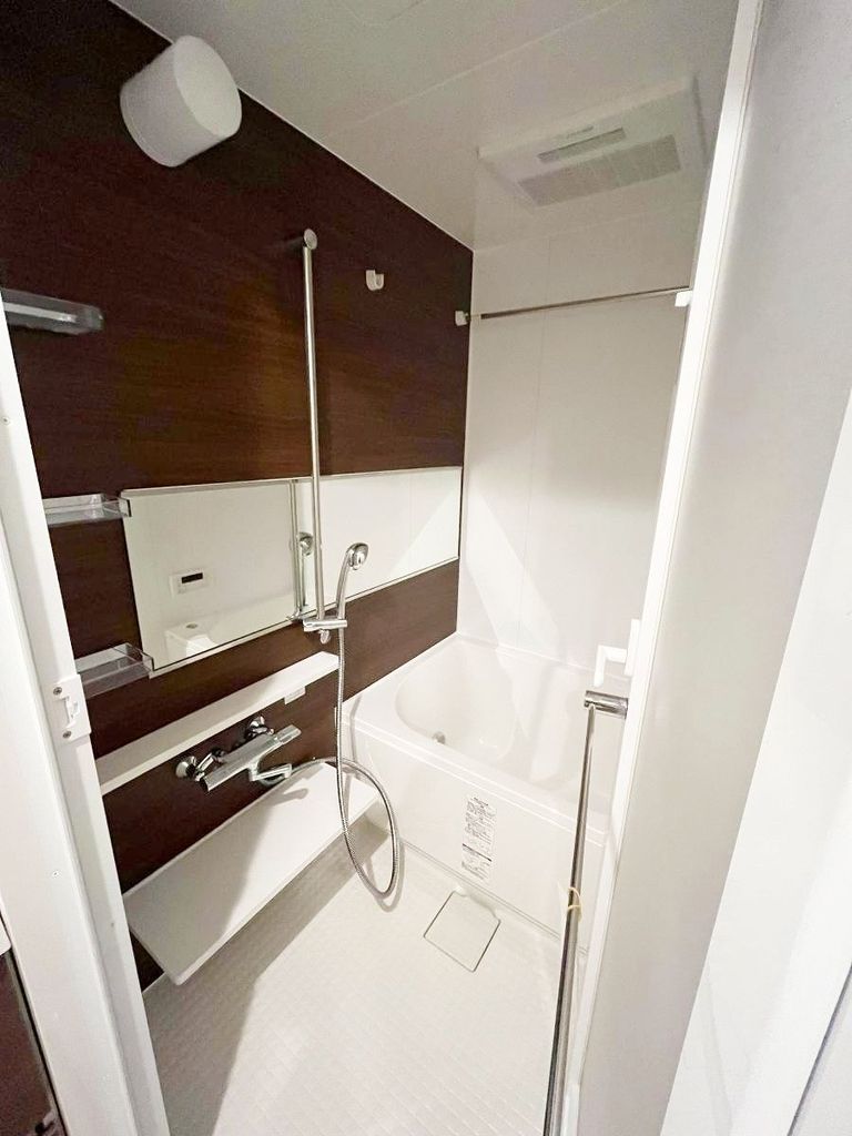 バス・シャワールーム　バルコニー