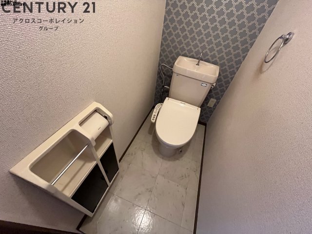 トイレ　温水洗浄暖房便座付きのトイレです！