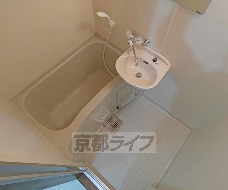 バス・シャワールーム　浴室です。