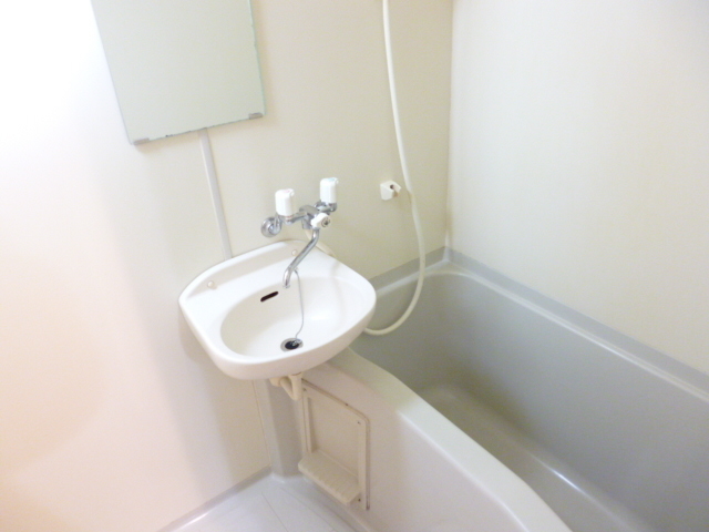 バス・シャワールーム　バスルーム