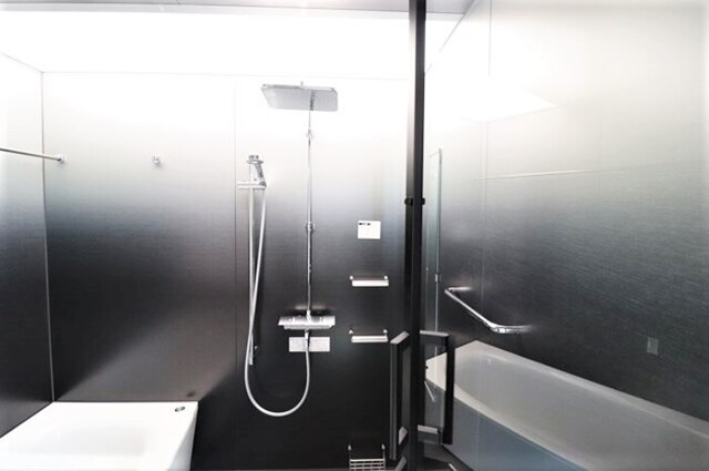 バス・シャワールーム　バス