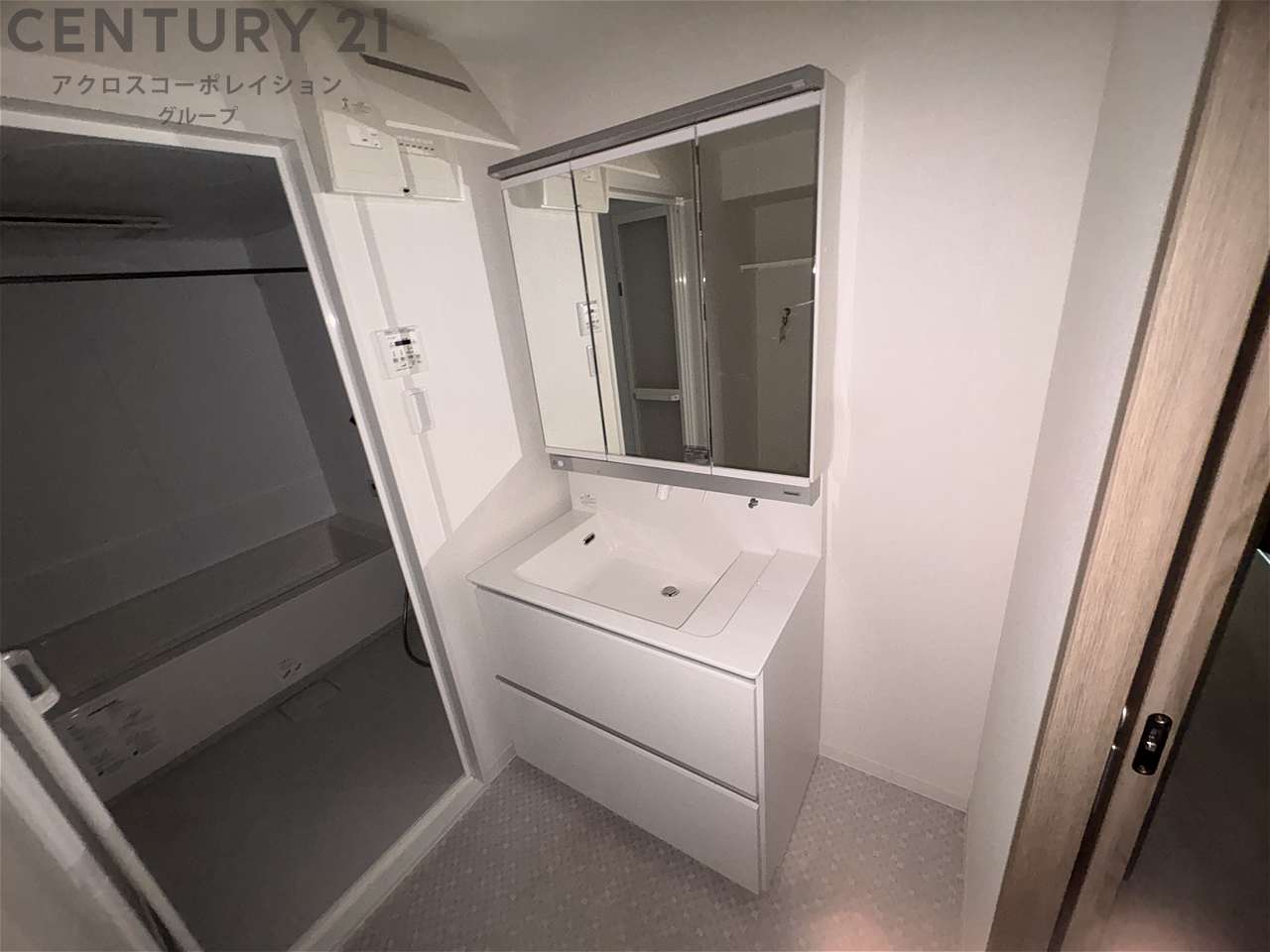 洗面設備　洗髪洗面化粧台付き☆