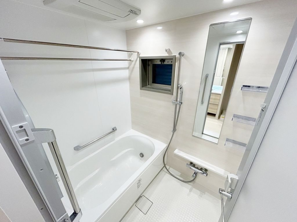 バス・シャワールーム　バス