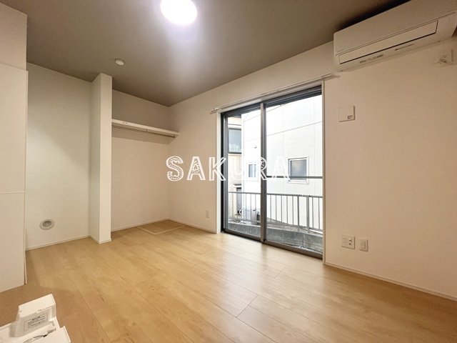 居室・リビング　開放感のあるゆったりとしたお部屋です♪