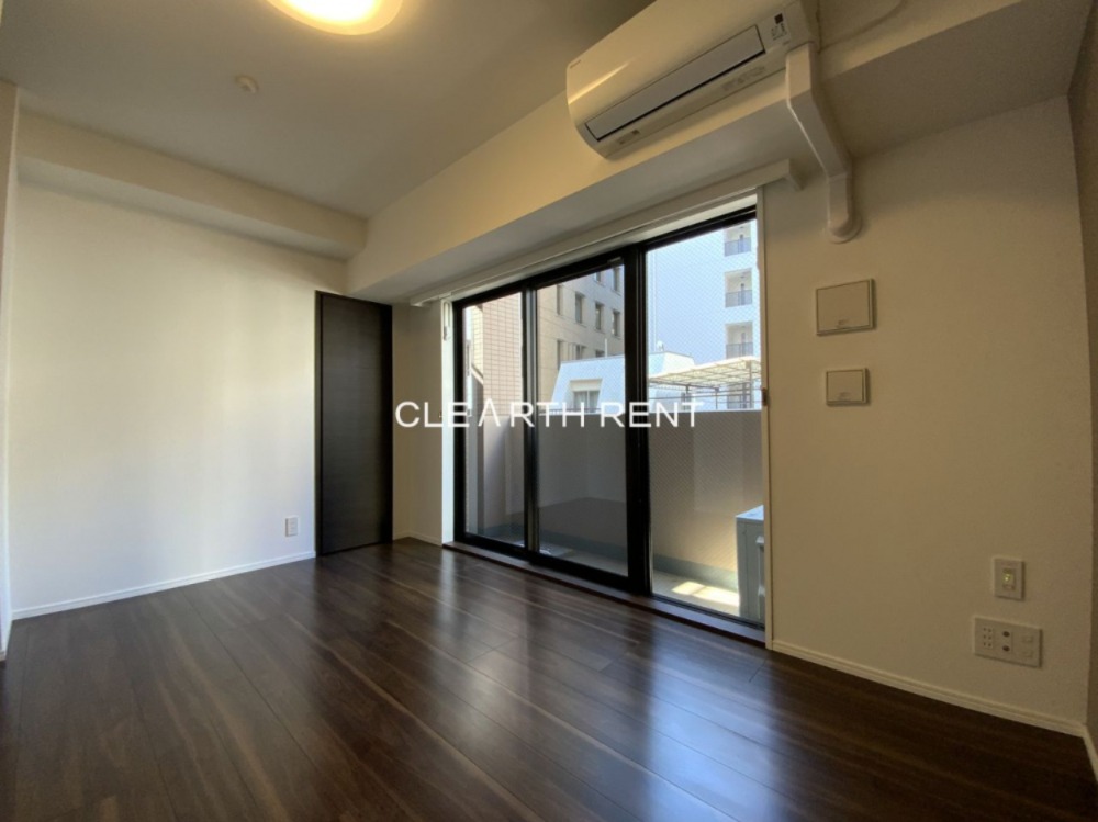 居室・リビング　深みのある色合い