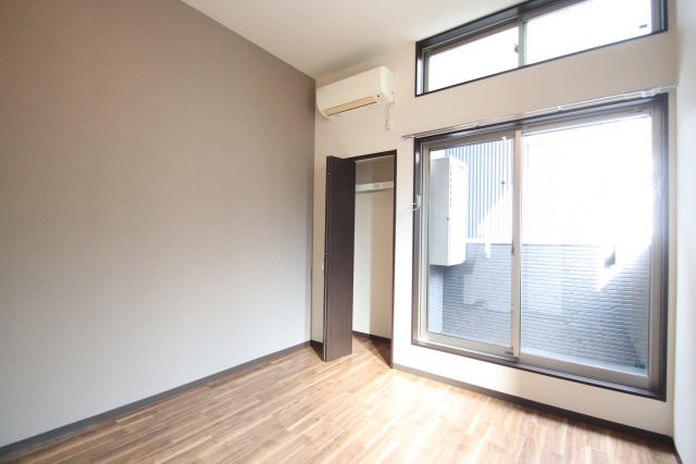 居室・リビング　※別室の参考写真の為、現況優先です。