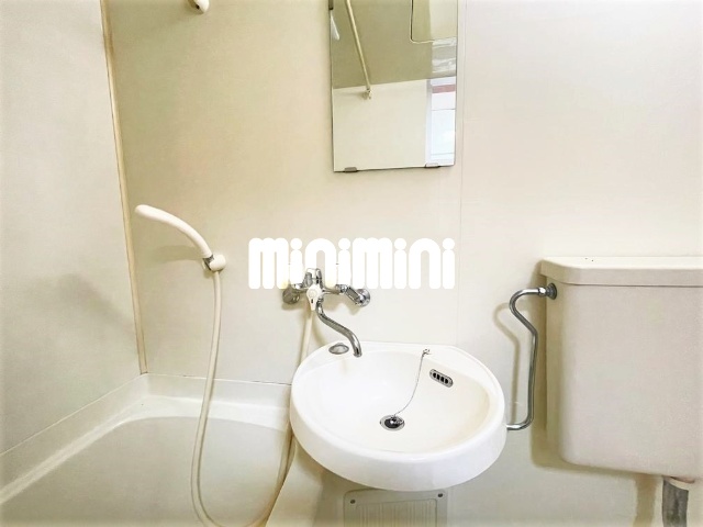 洗面設備　同型１０６号室の写真