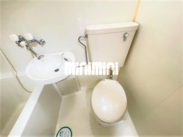 トイレ　同型１０６号室の写真