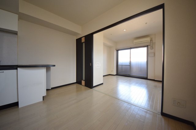 居室・リビング　エステムコート心斎橋ＥＡＳＴIIラヴァンツァ　室内