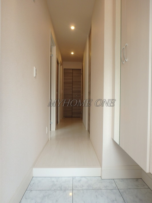 玄関　玄関ホール