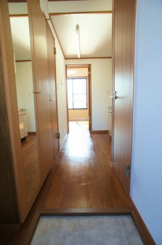 玄関　ゆったりとした玄関です