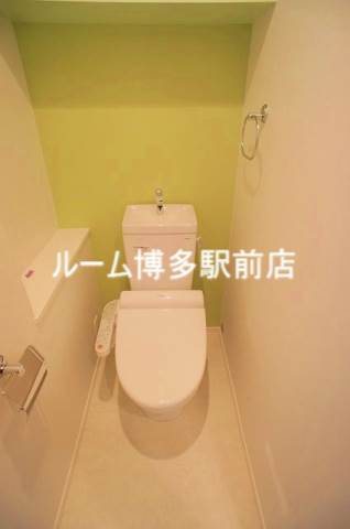 トイレ　別号室