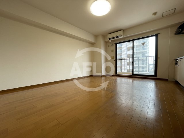 居室・リビング　エルフラット海老江　リビング