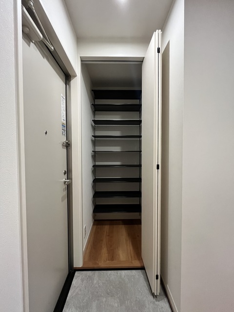 玄関　☆収納力のあるシューズＢＯＸ☆