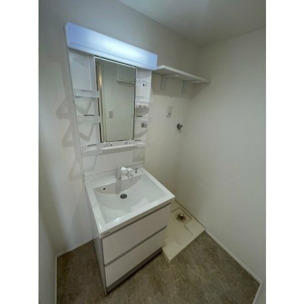 洗面設備　※同シリーズの写真になります。