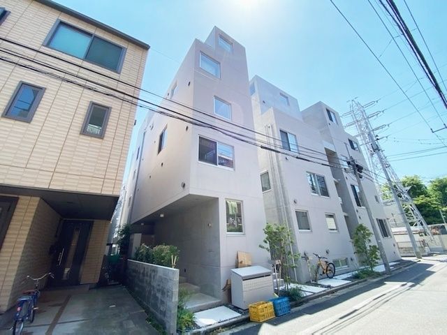 建物外観　人気の世田谷区で住環境良好