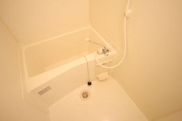 バス・シャワールーム　別号室イメージ