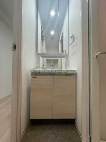 洗面設備　スプランディッド西日暮里