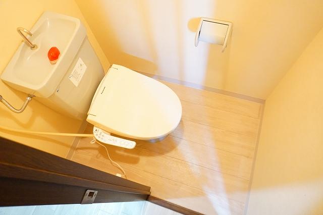 トイレ　トイレ